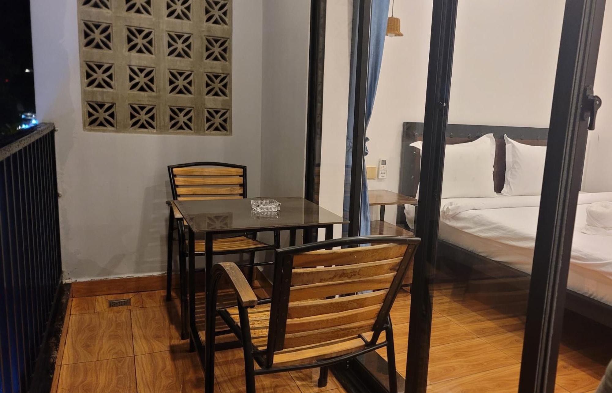 Park Inn Boutique And Hostel 캄폿 외부 사진