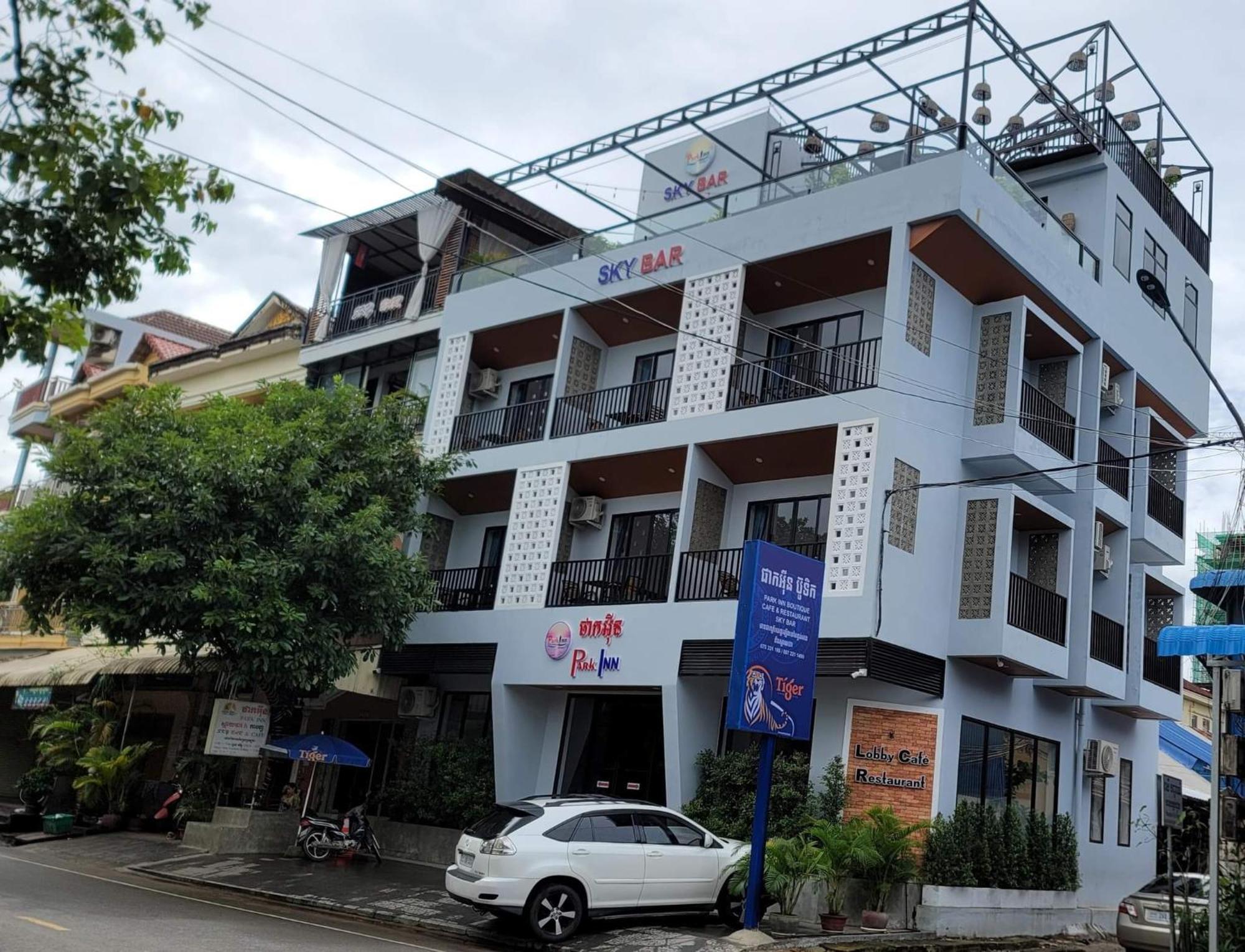 Park Inn Boutique And Hostel 캄폿 외부 사진