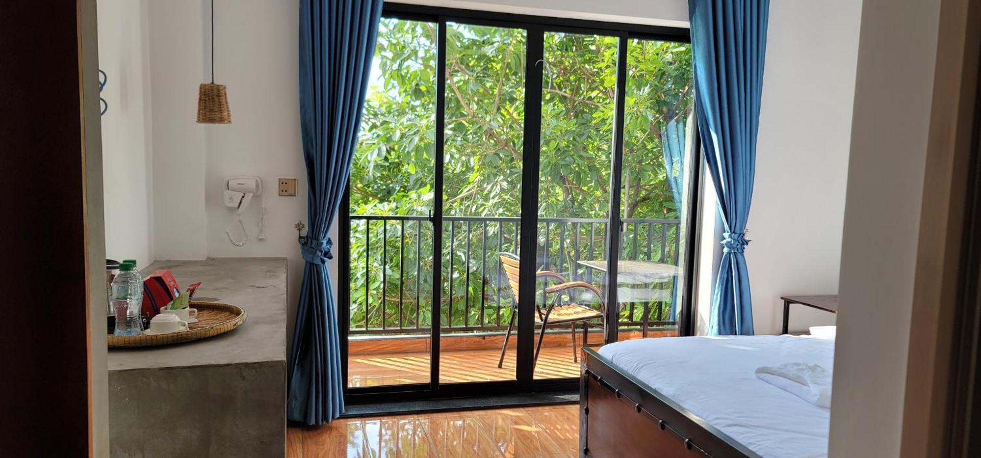 Park Inn Boutique And Hostel 캄폿 외부 사진