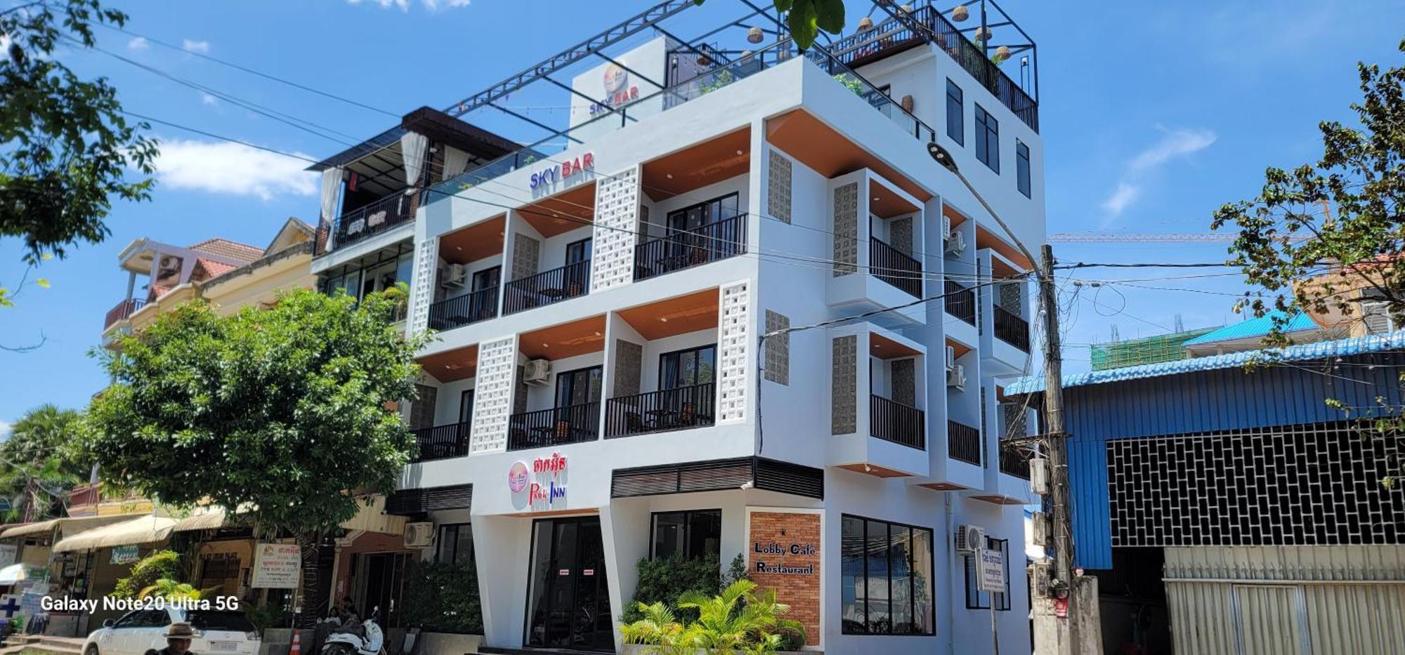 Park Inn Boutique And Hostel 캄폿 외부 사진